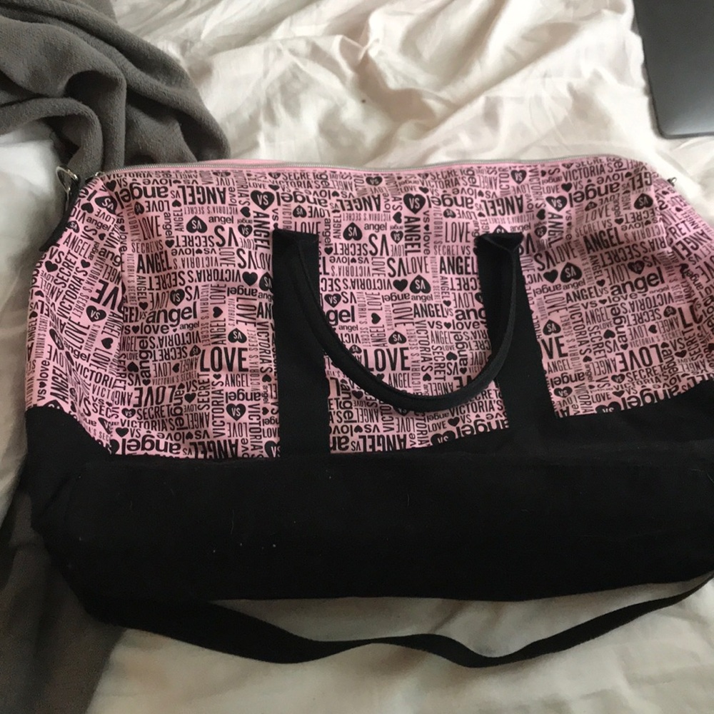 victoria’s secret duffle